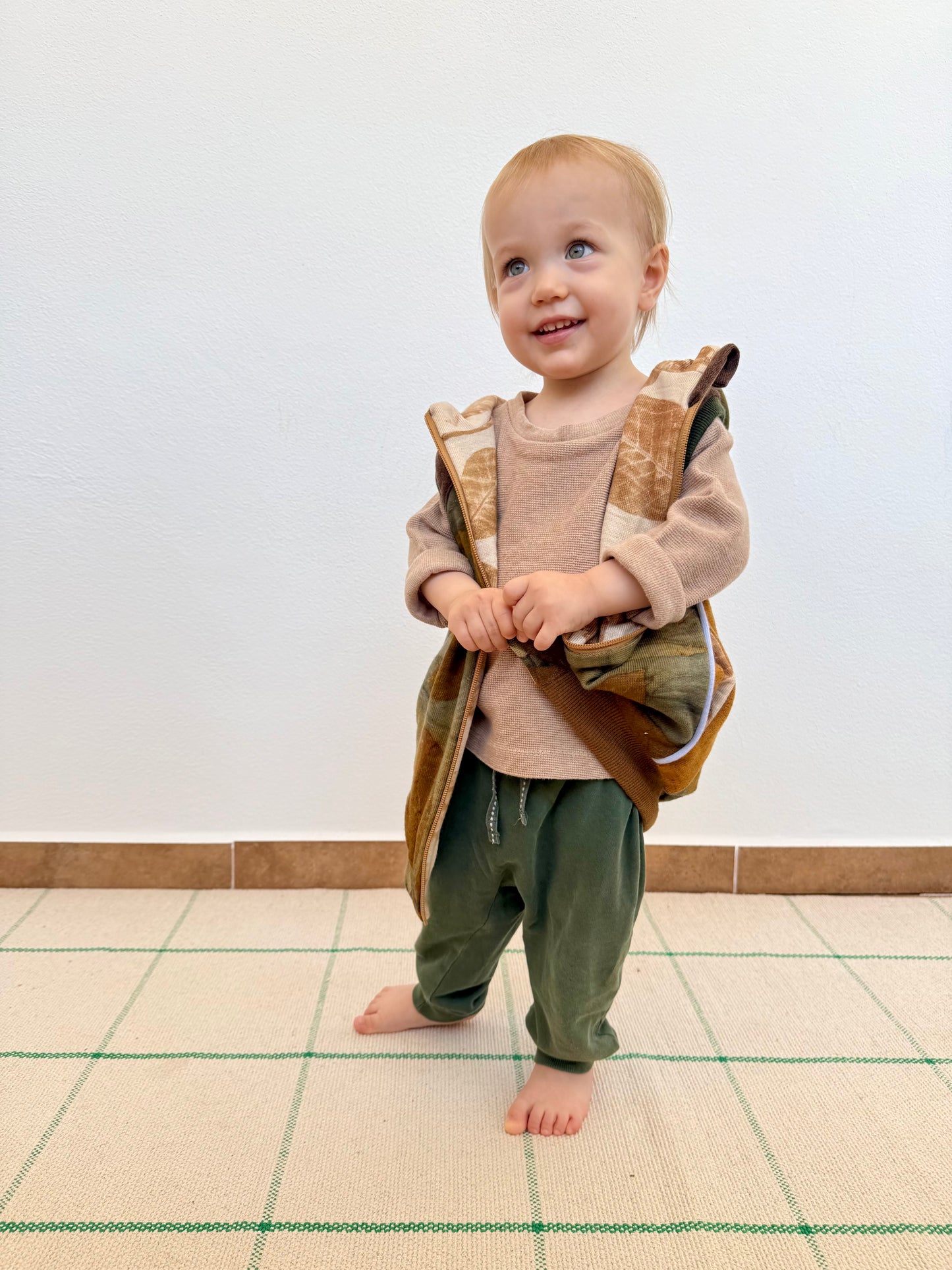 KIDS' UPCYCLED NATURE VEST, 86