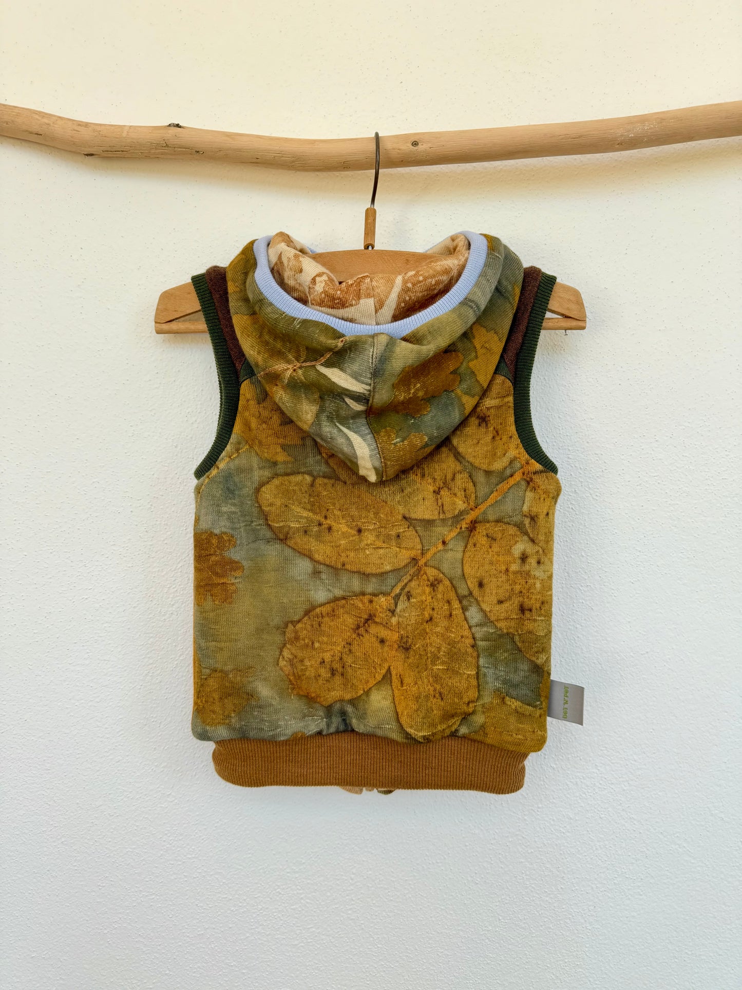 KIDS' UPCYCLED NATURE VEST, 86