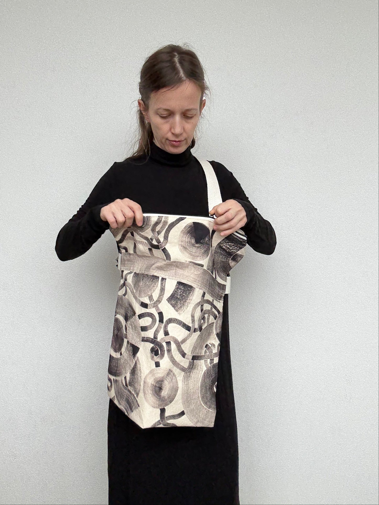HAND_PAINTED BAG I