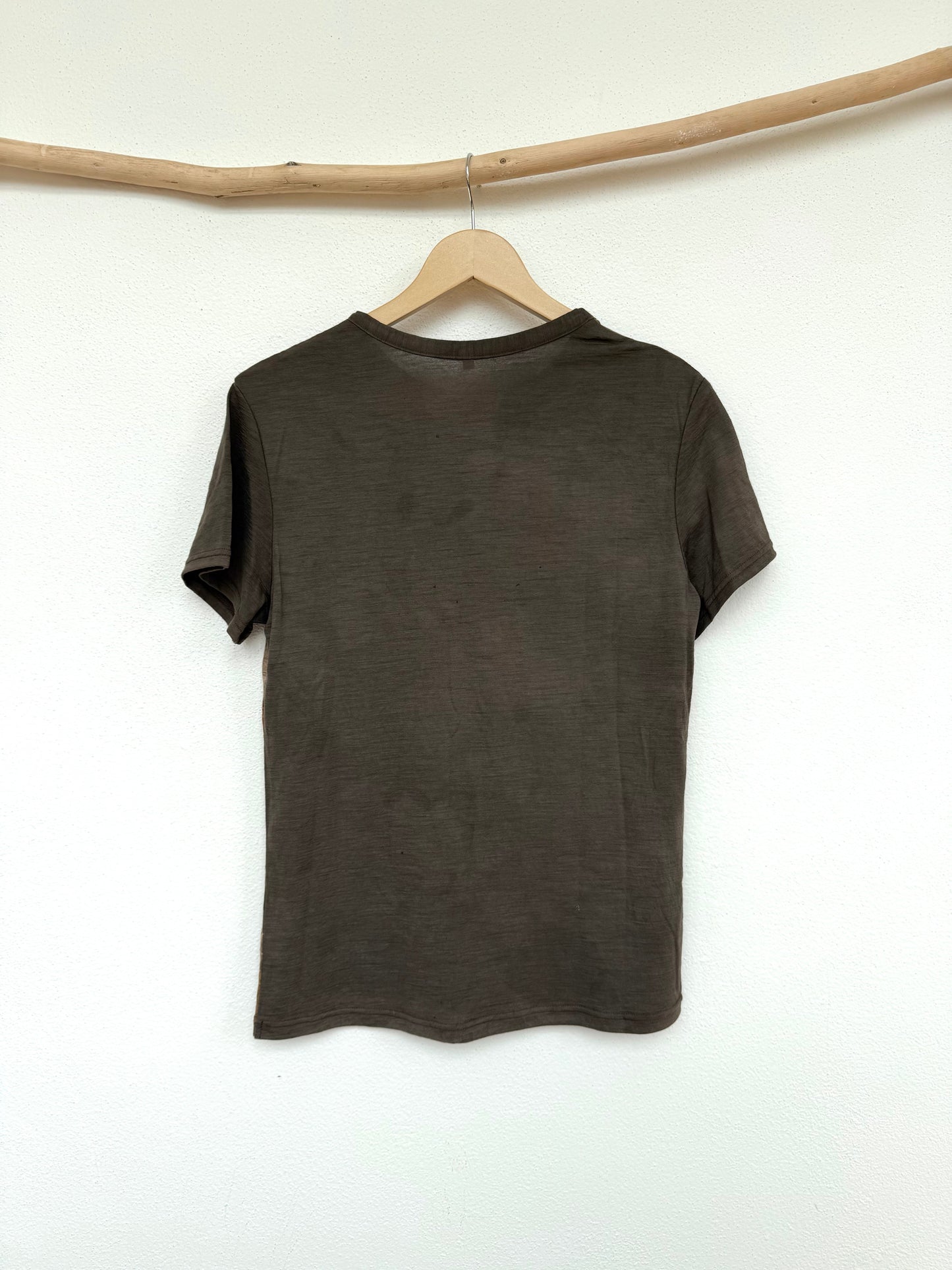 natuarally dyed merino wool t-shirt- back part colour in gray