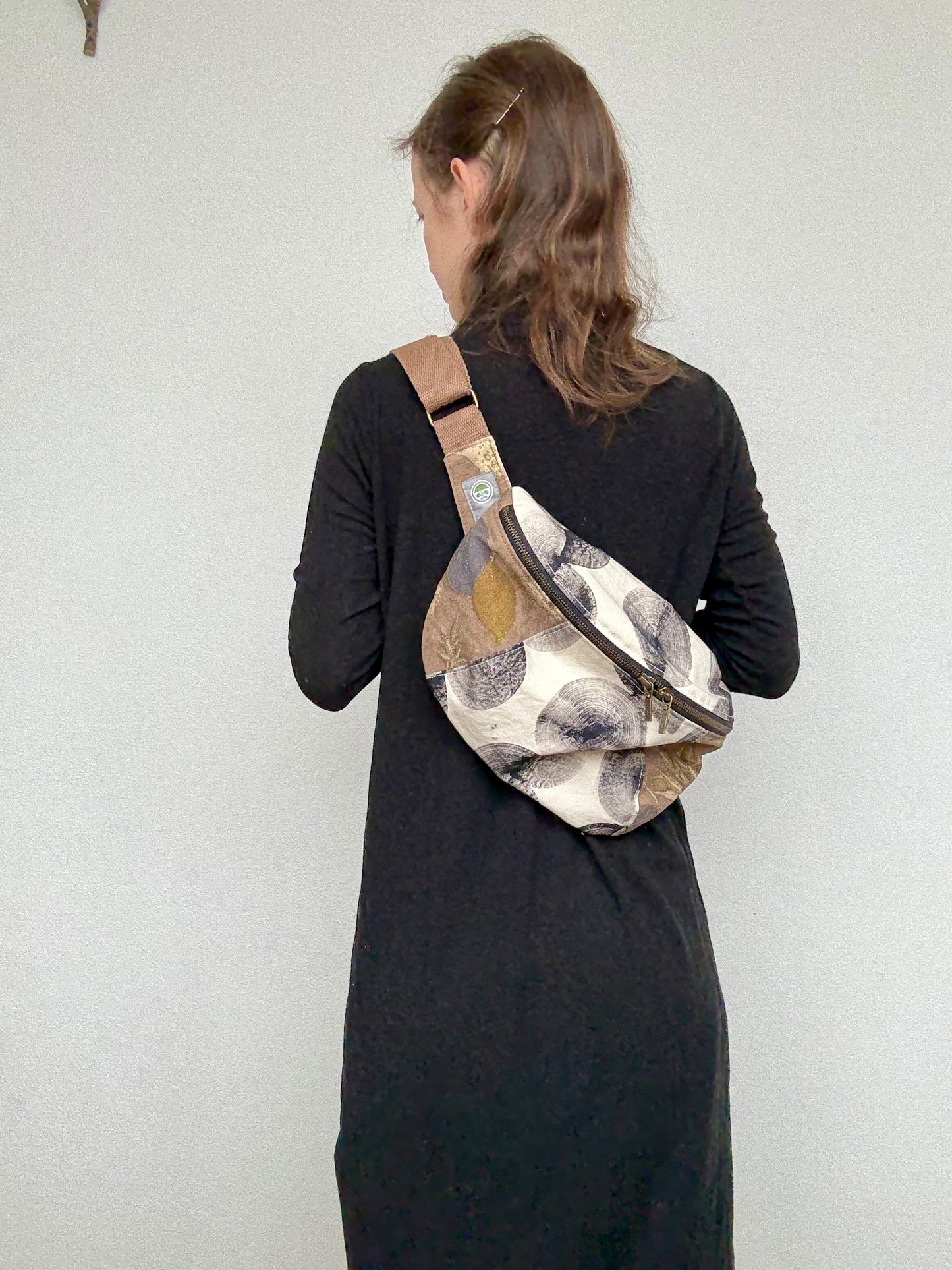 CROSSBODY_BAG III