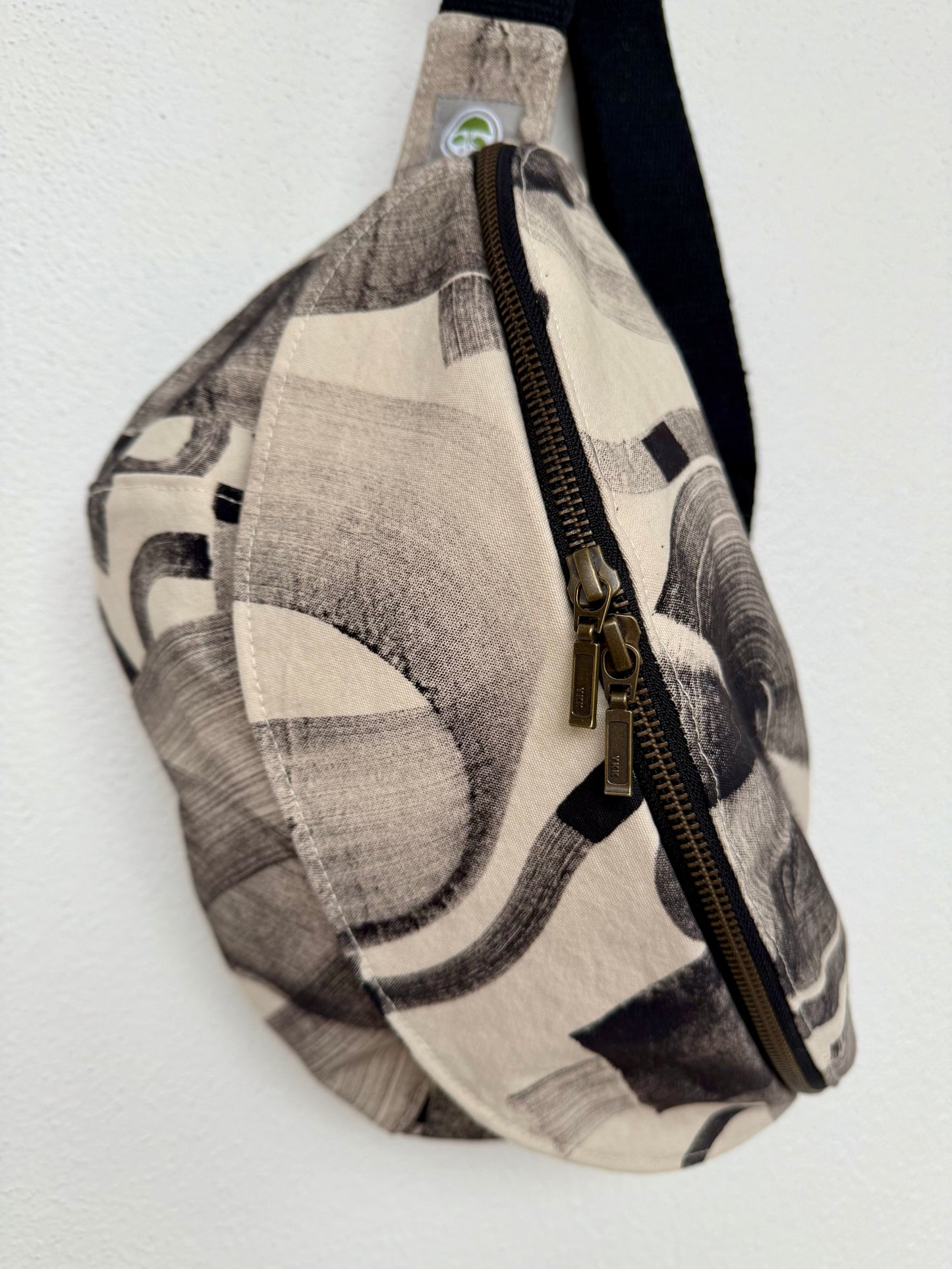 CROSSBODY_BAG II