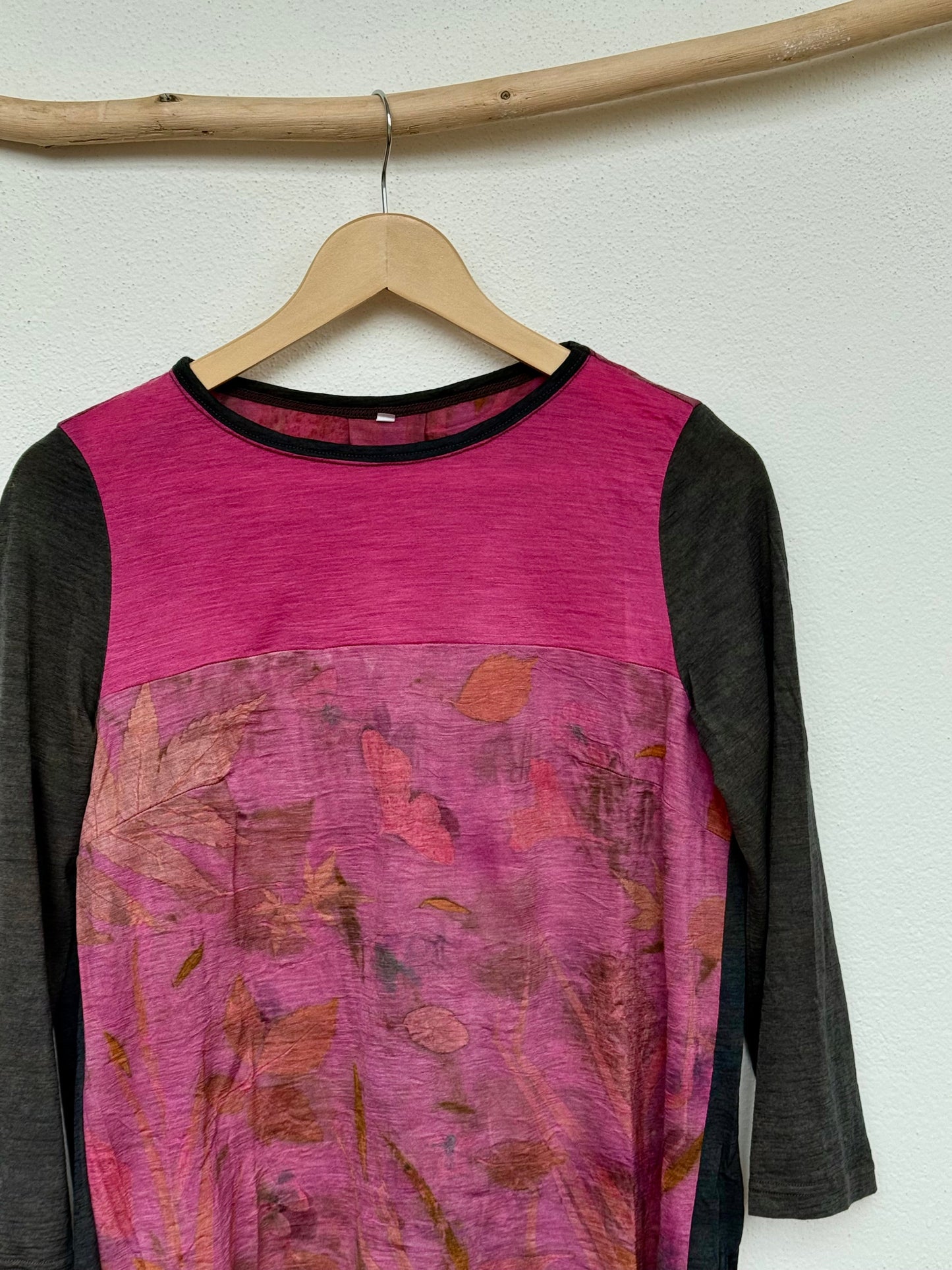 Pink and gray merino women's top - detail of the front part with plant eco-print