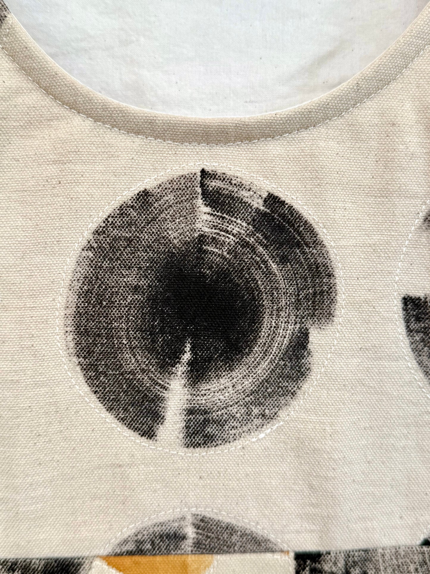 hand-painted pattern on a cotton top - close-up of the quilting