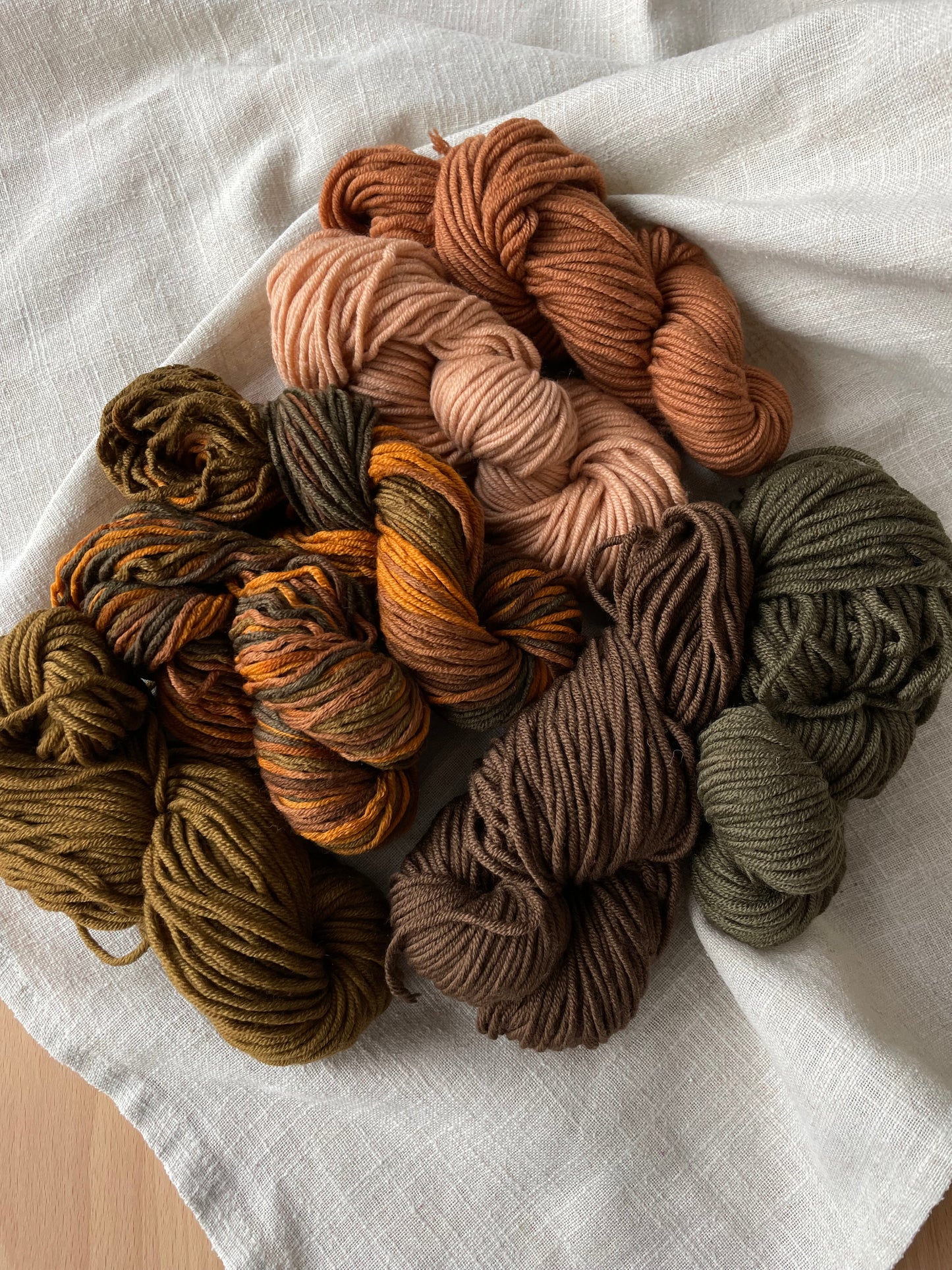 YARN BUNDLE No. 4