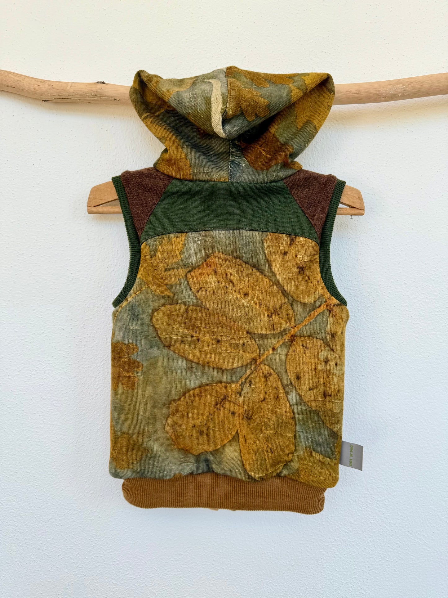 KIDS' UPCYCLED NATURE VEST, 86