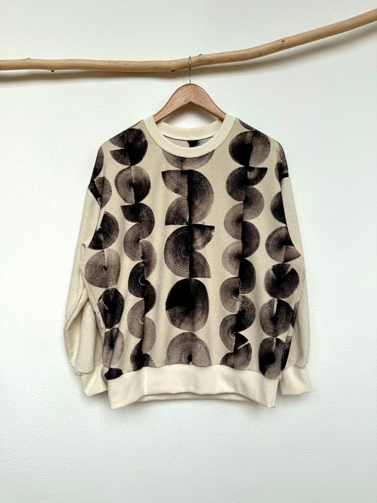 Boyfriend sweater hand-painted with iron paste by DOT 'N' POT