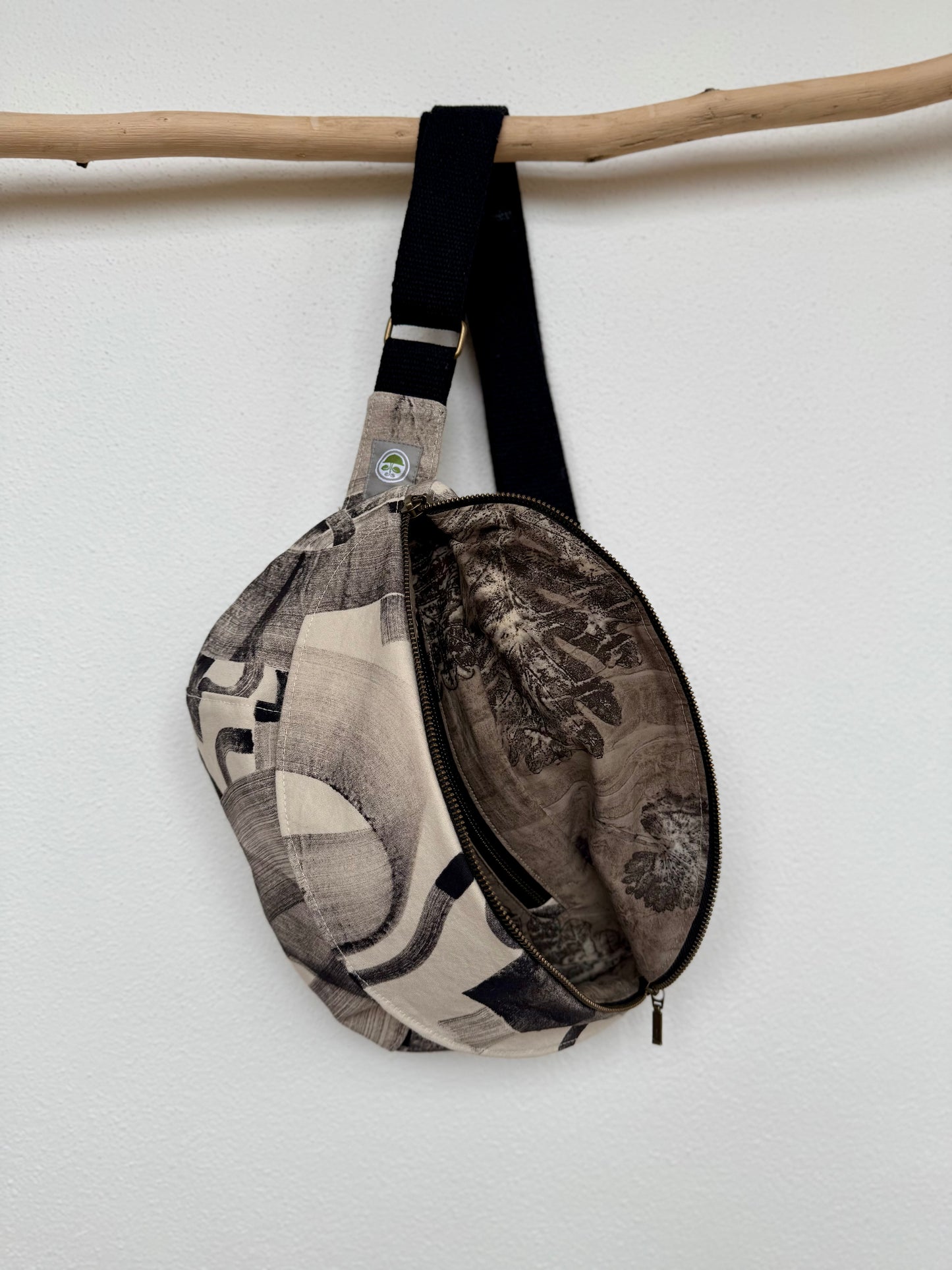 CROSSBODY_BAG II
