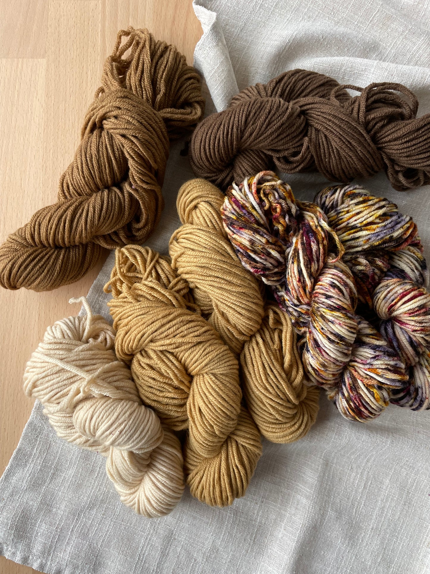 YARN BUNDLE No. 10