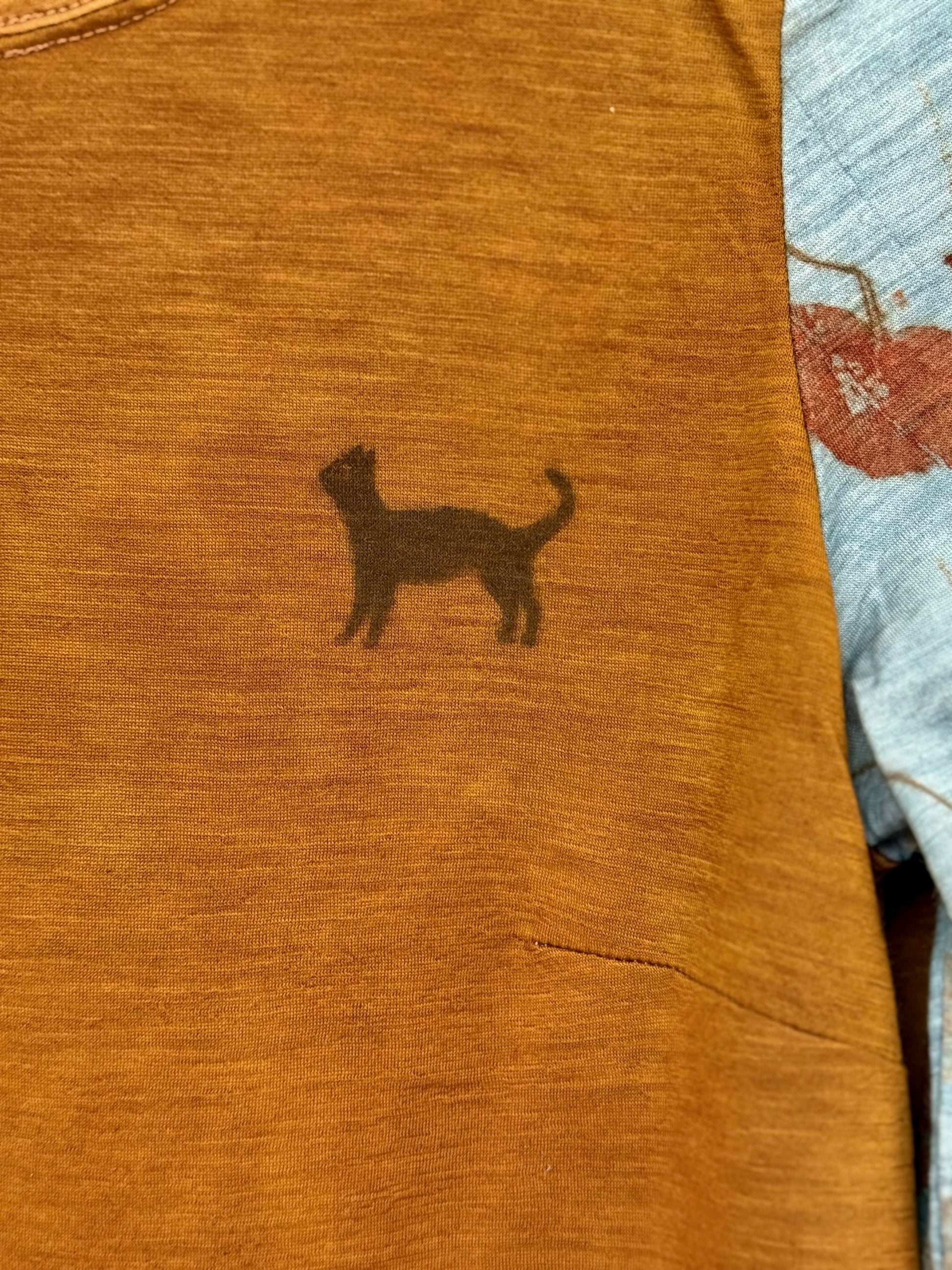 Brown naturally dyed top with a black cat silhouette print