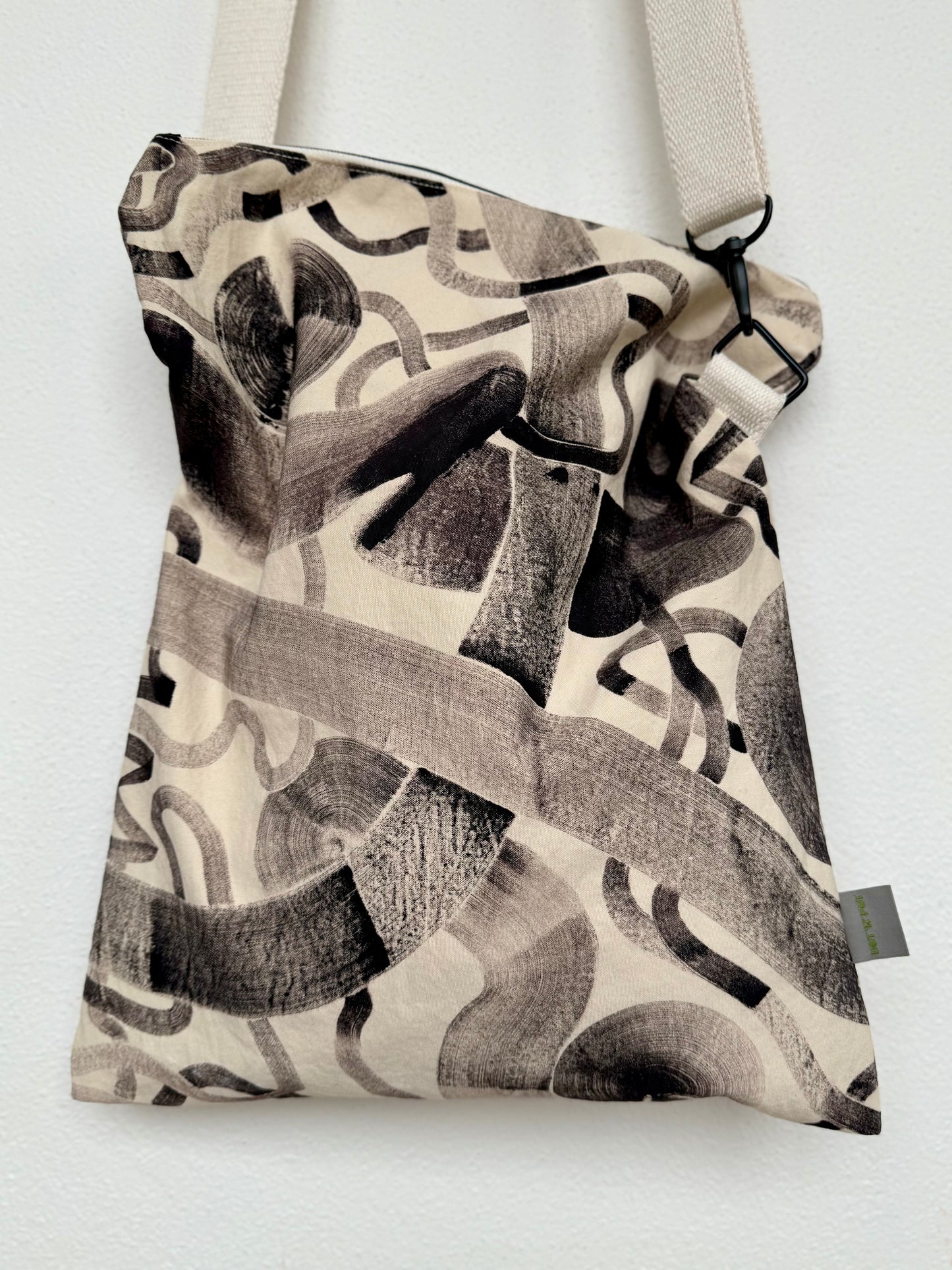 HAND_PAINTED BAG I