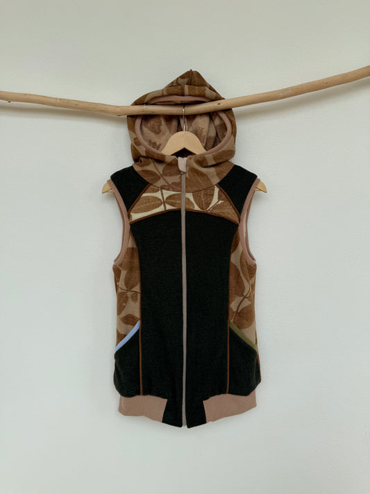 WOMEN'S NATURE VEST, 36