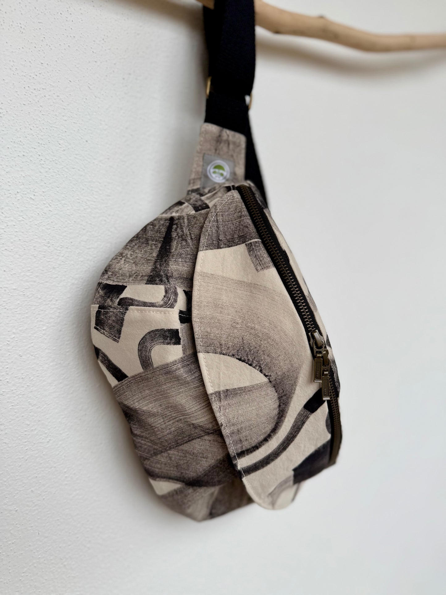 CROSSBODY_BAG II