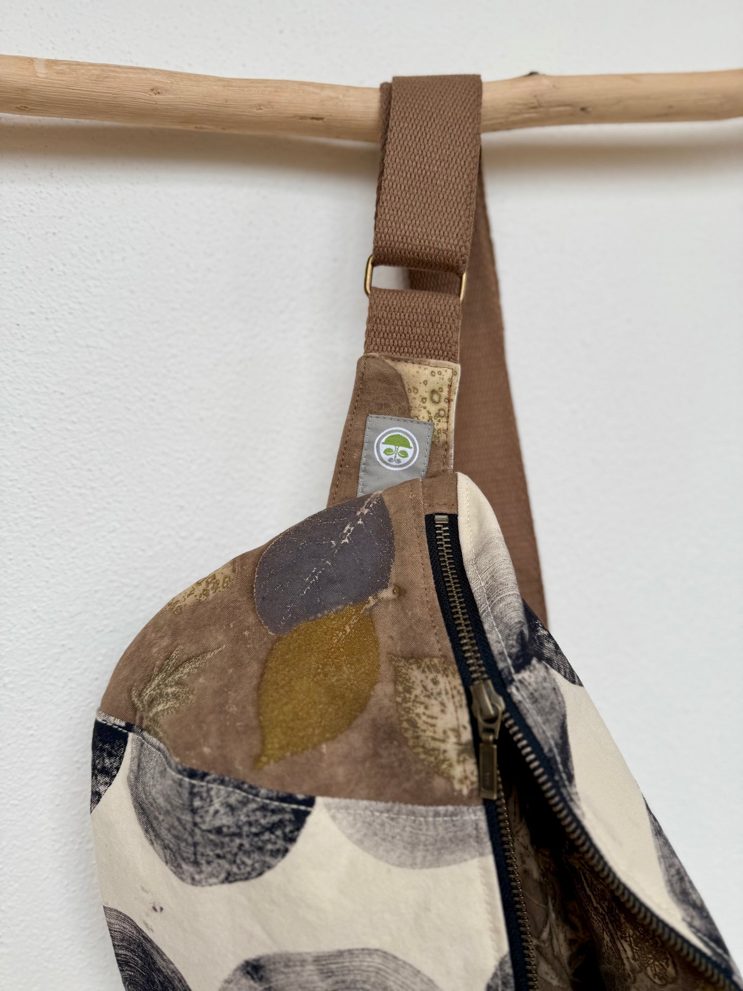 CROSSBODY_BAG III