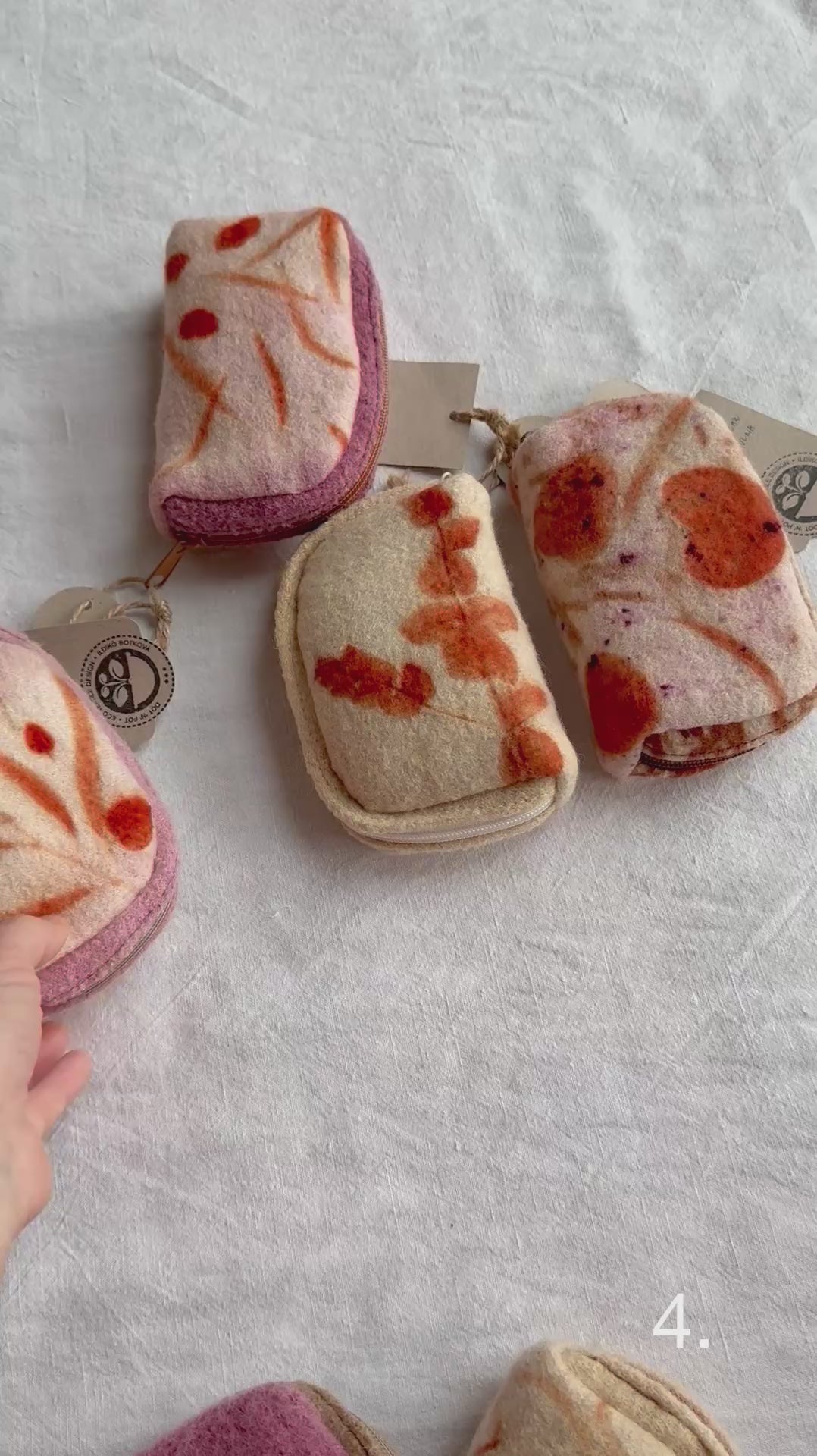 video of the 4. naturally dyed and eco-printed woolen purse by DOT 'N' POT